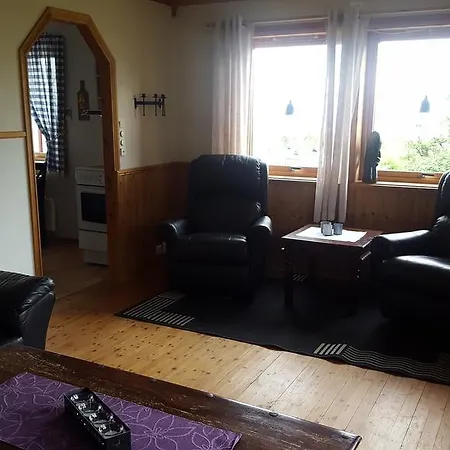 Grimsoy Lofoten House